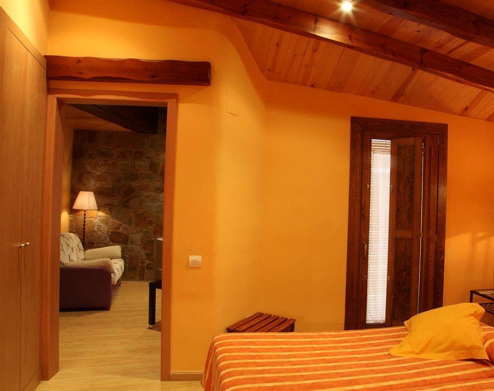 Hotel Ripoll سانت إلاري ساكالم المظهر الخارجي الصورة