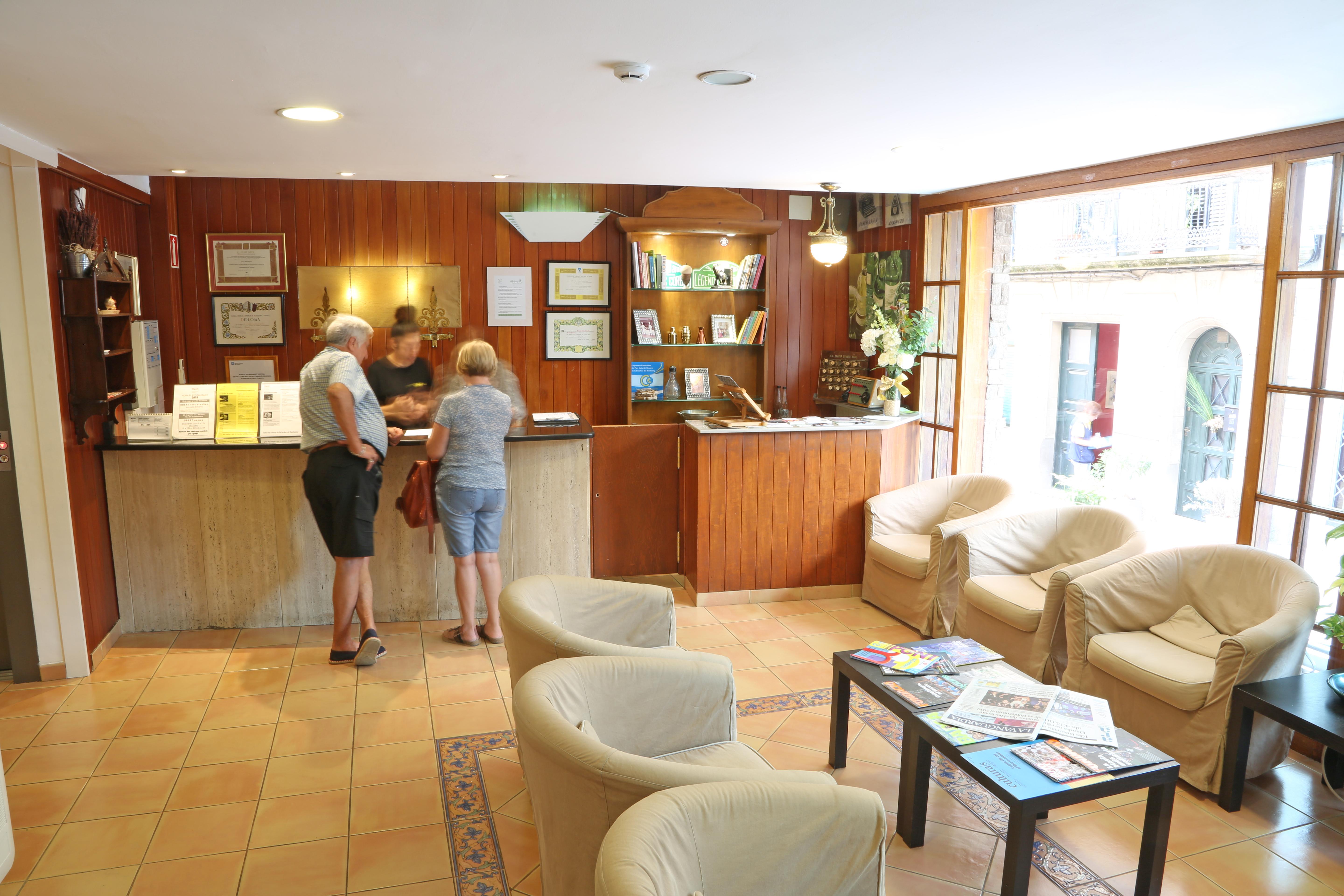 Hotel Ripoll سانت إلاري ساكالم المظهر الخارجي الصورة