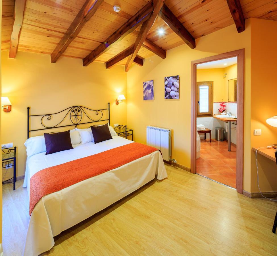 Hotel Ripoll سانت إلاري ساكالم المظهر الخارجي الصورة